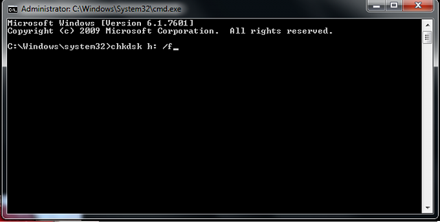 استخدم chkdsk لإصلاح بطاقة sd التالفة التي تتسبب في ظهور مربع رمادي يغطي الصور على android